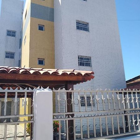 شقة كوندي  في Apartamento 2 Quadras Do Mar المظهر الخارجي الصورة